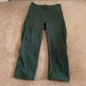 Lululemon NWOT size 4 army green